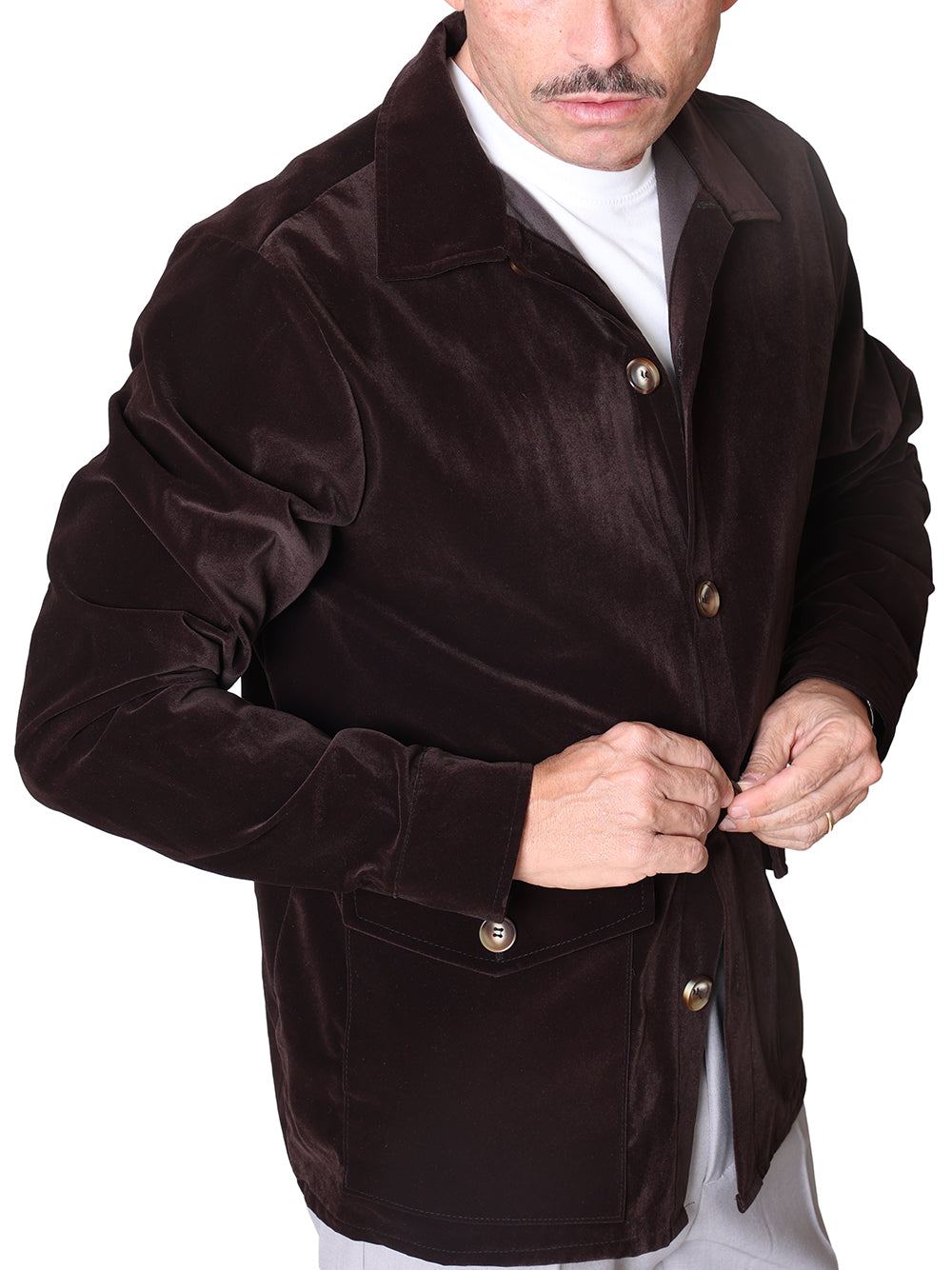 Sahariana Noel Pacome – Eleganza senza tempo e spirito d’avventura